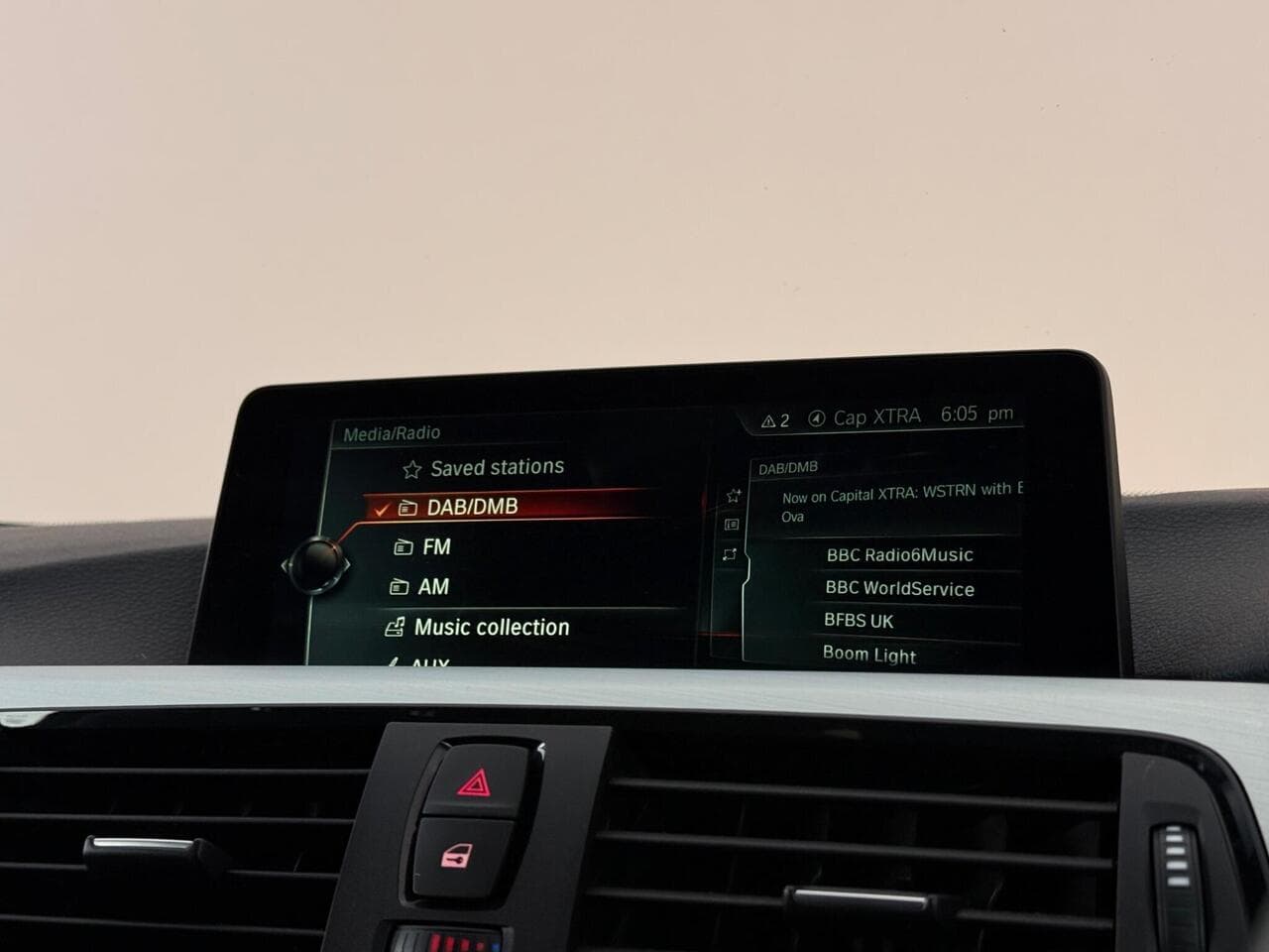 BMW 4 Series thumbnail Infotainment System