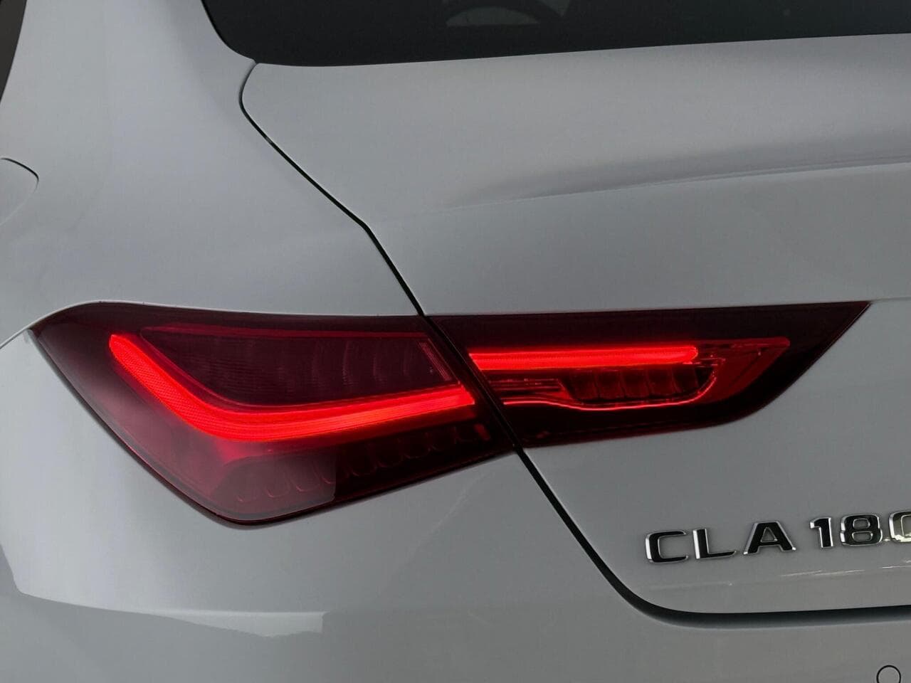 Mercedes-Benz CLA thumbnail Lights Rear