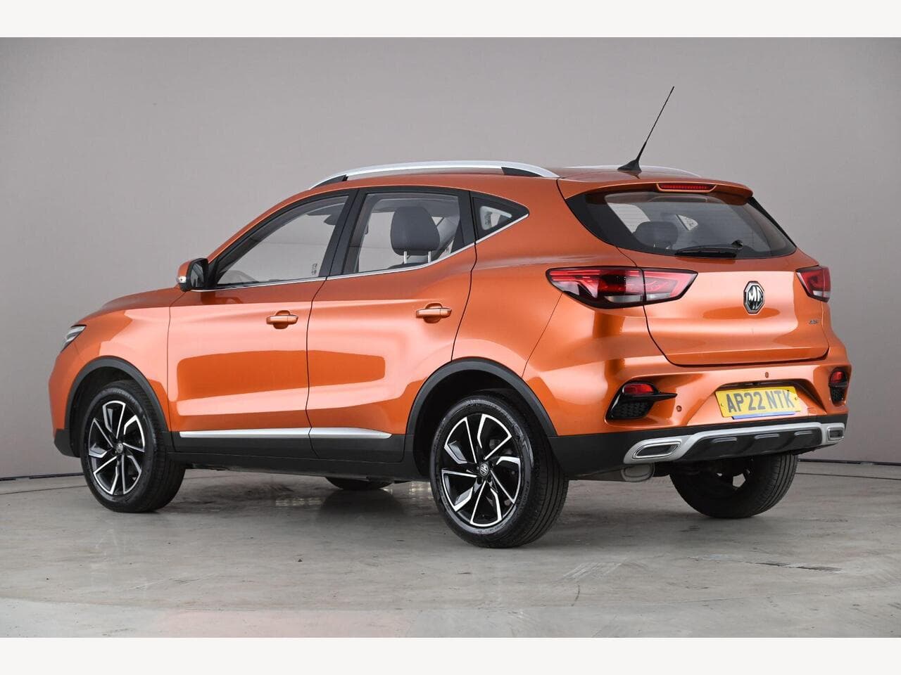 MG MG ZS thumbnail Side Left