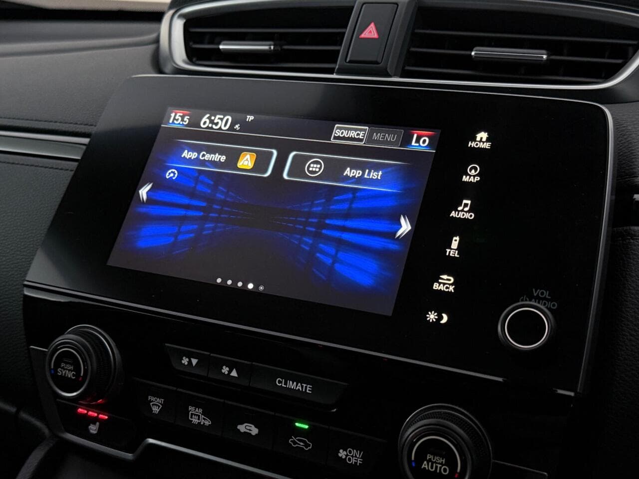 Honda CR-V thumbnail Infotainment System