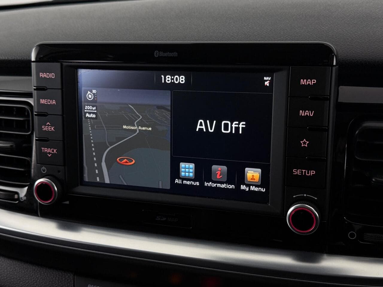 Kia Stonic thumbnail Infotainment System