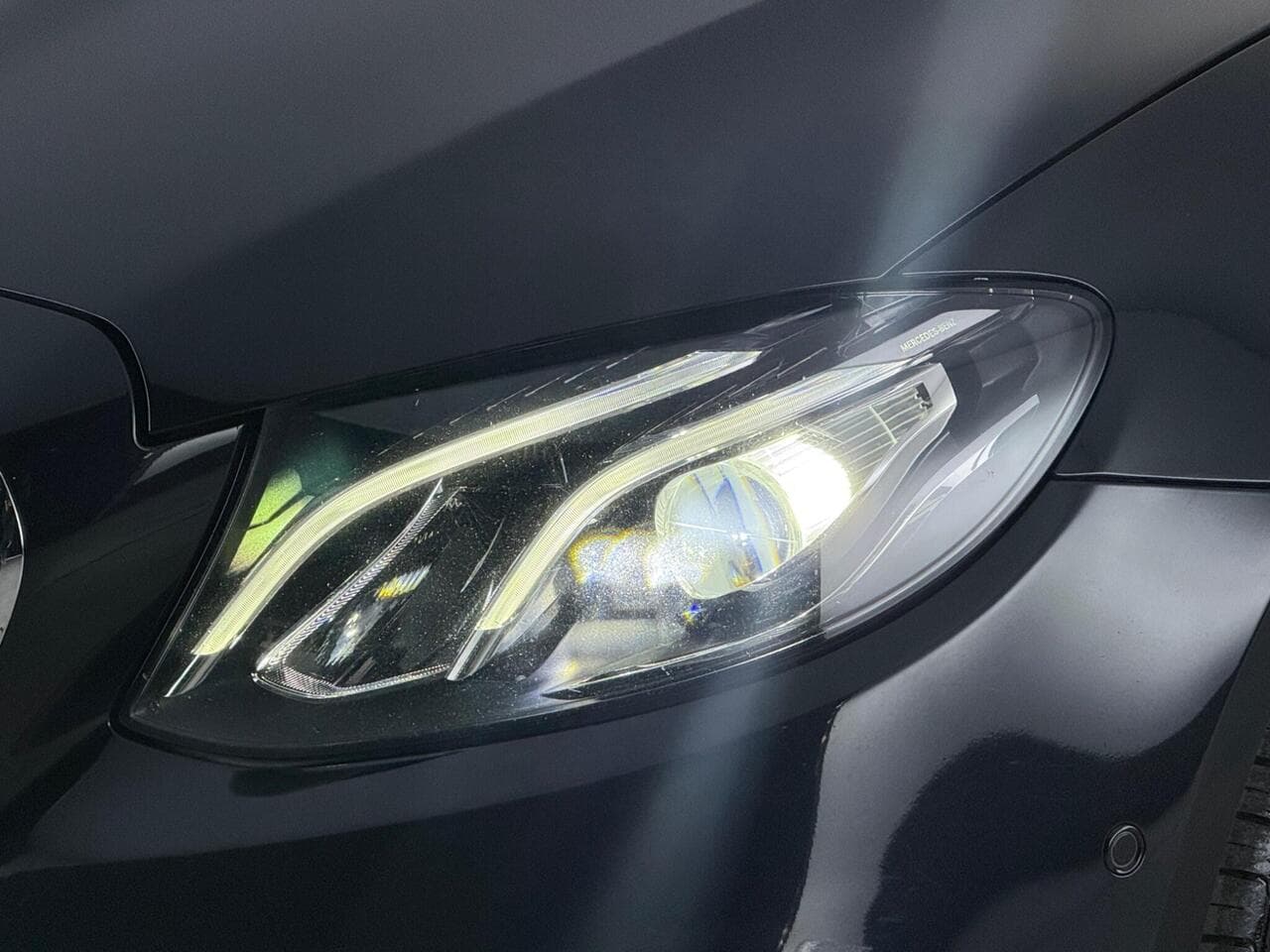 Mercedes-Benz E Class thumbnail Lights Front