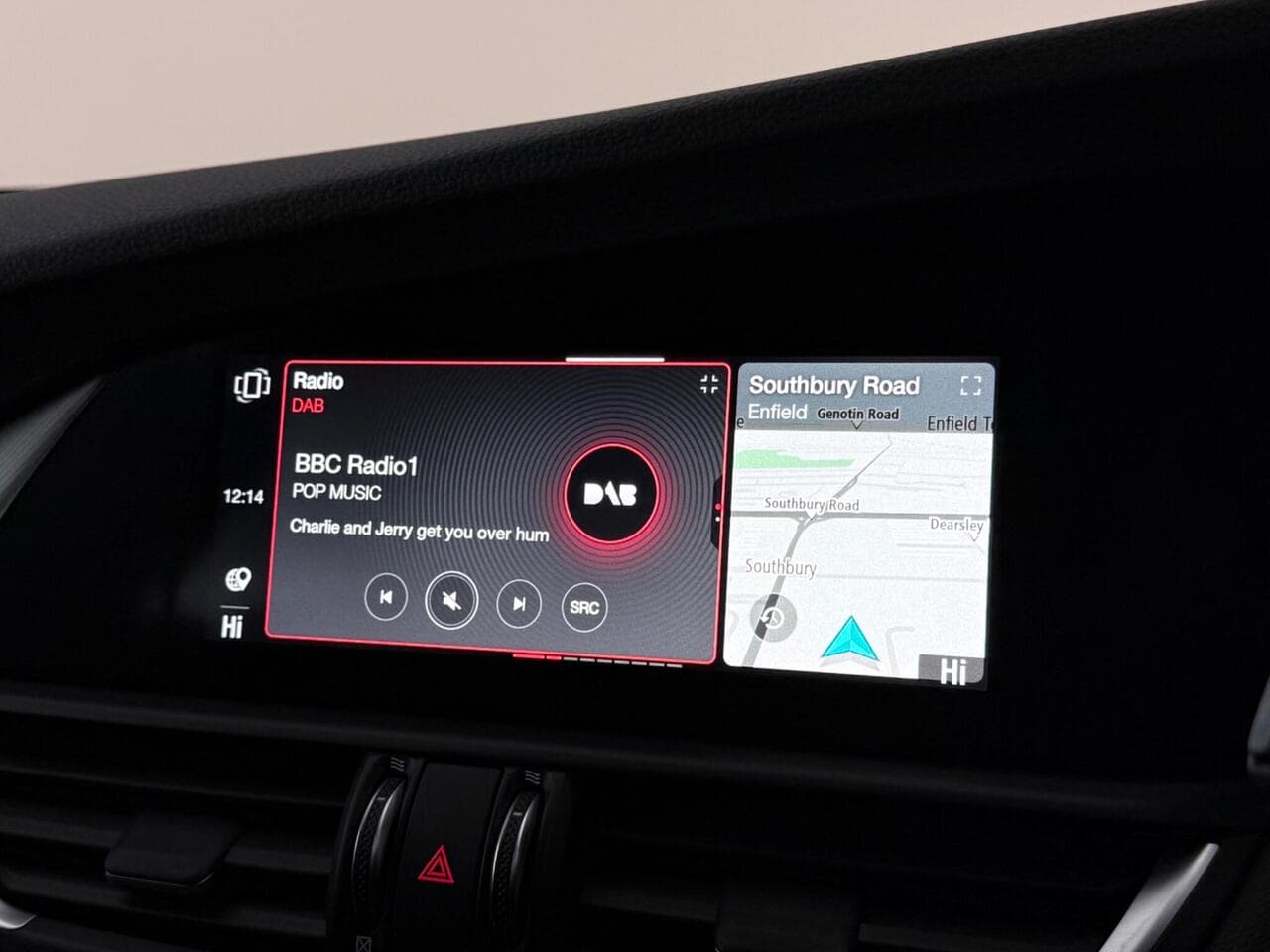 Alfa Romeo Giulia thumbnail Infotainment System