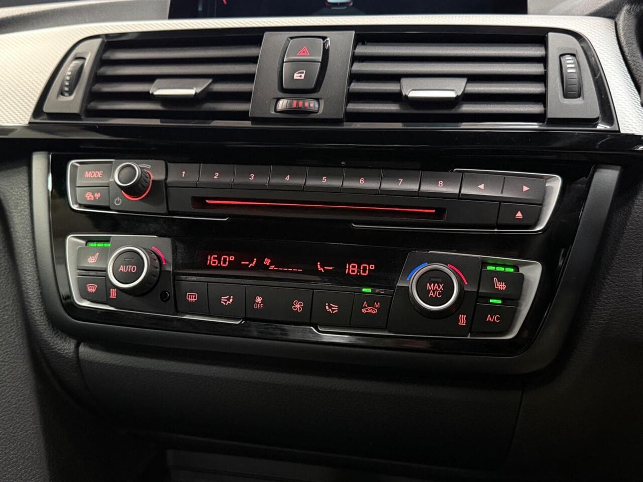 BMW 4 Series thumbnail Infotainment System