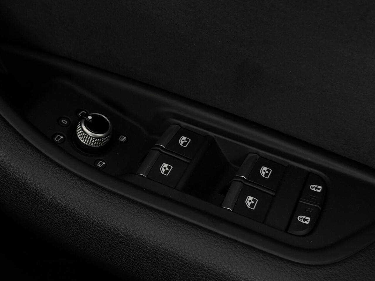 Audi A4 thumbnail Misc Controls
