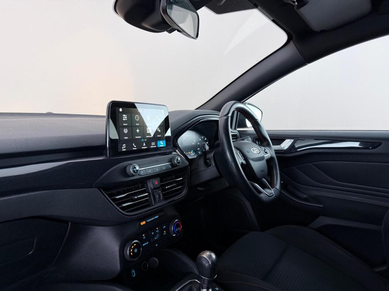 Ford Focus thumbnail Interior Front