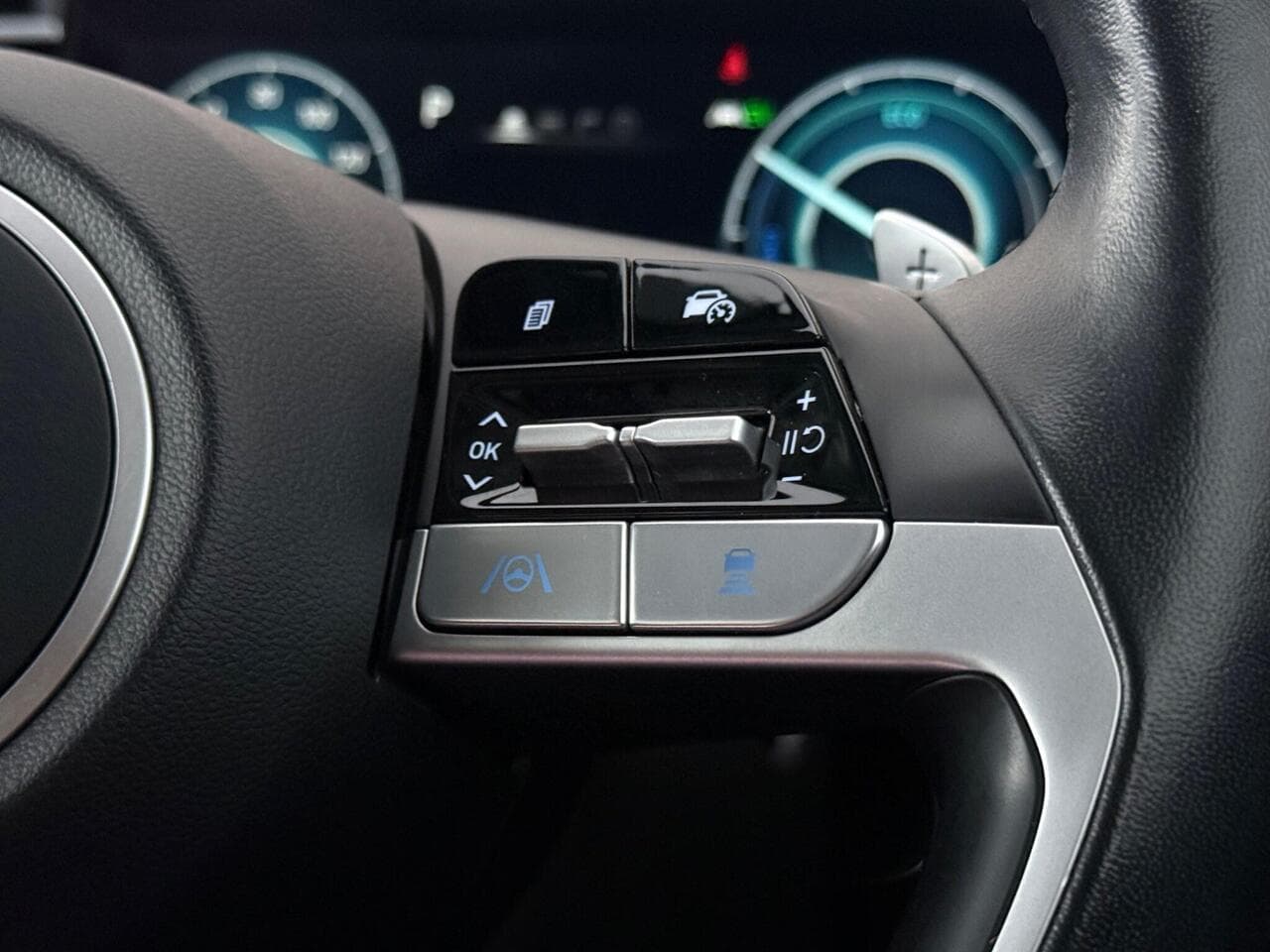 Hyundai TUCSON thumbnail Misc Controls