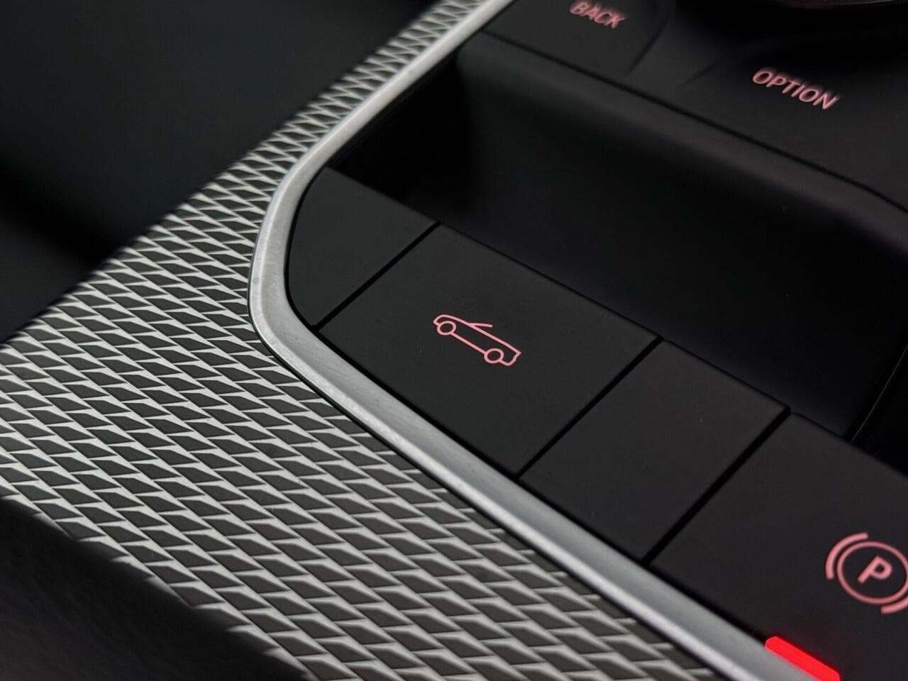 BMW 4 Series thumbnail Misc Controls