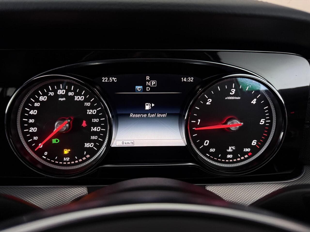 Mercedes-Benz E Class thumbnail Driver Instruments