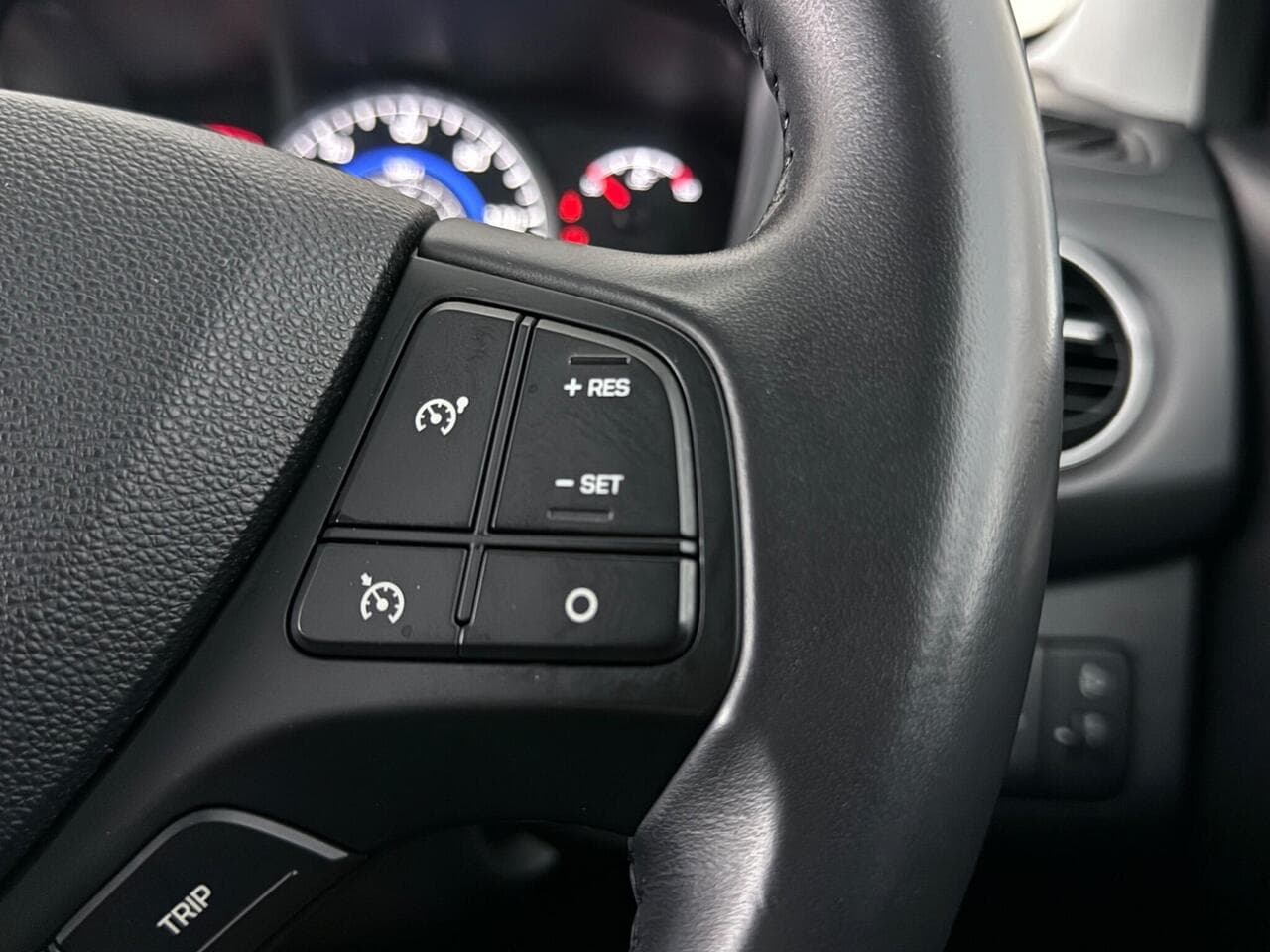 Hyundai i10 thumbnail Misc Controls
