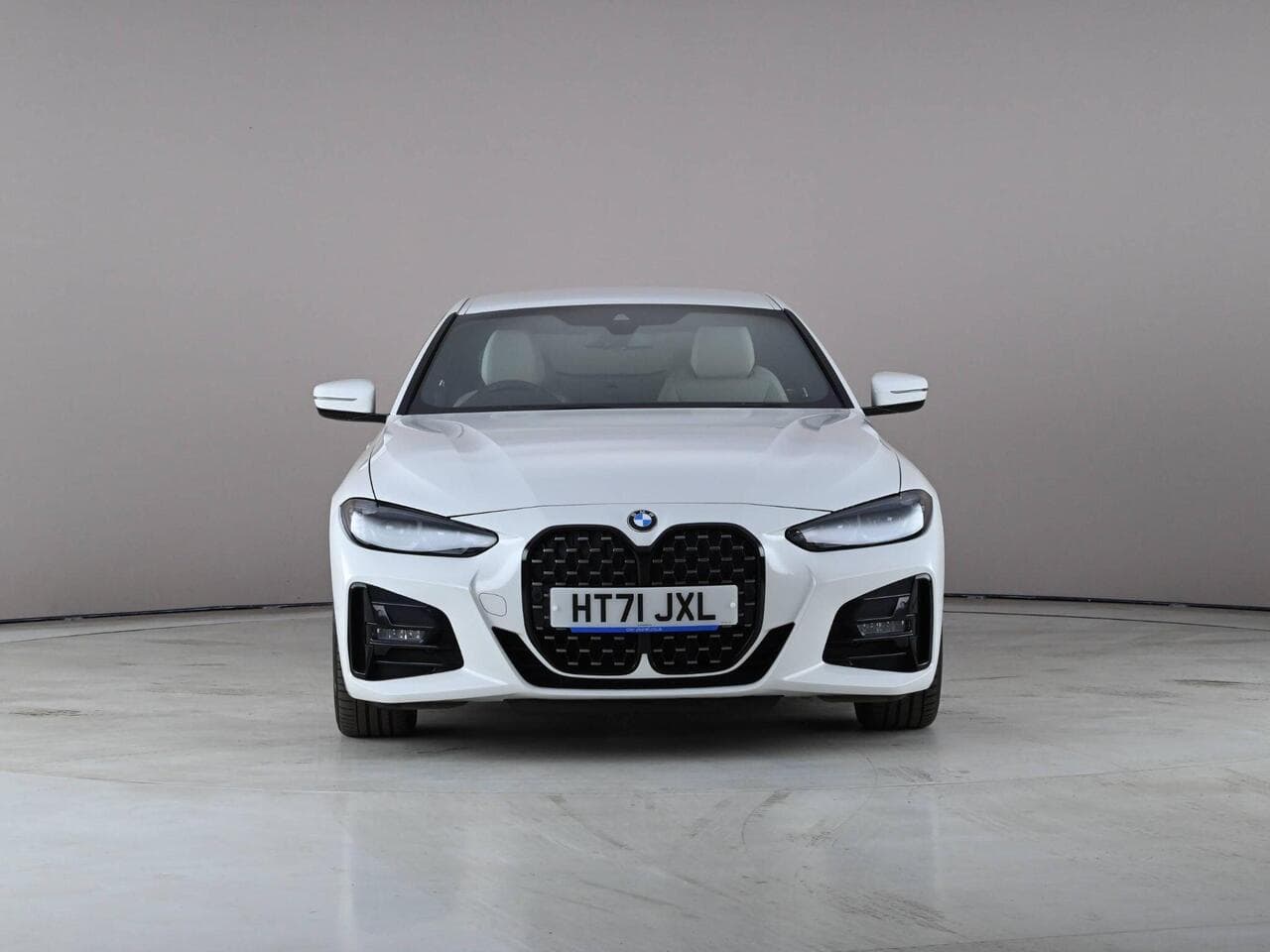 BMW 4 Series thumbnail Front