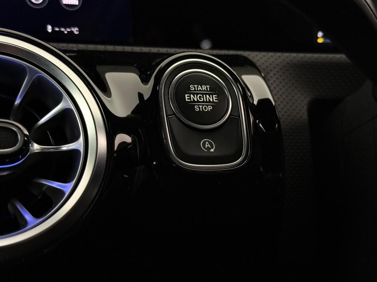Mercedes-Benz A Class thumbnail Misc Controls