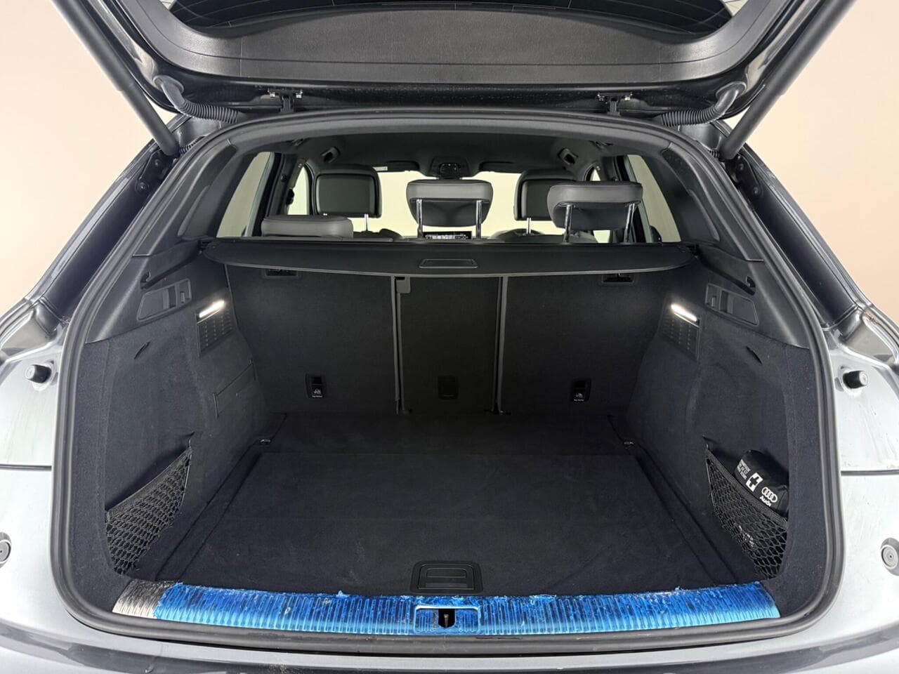 Audi Q5 thumbnail Boot