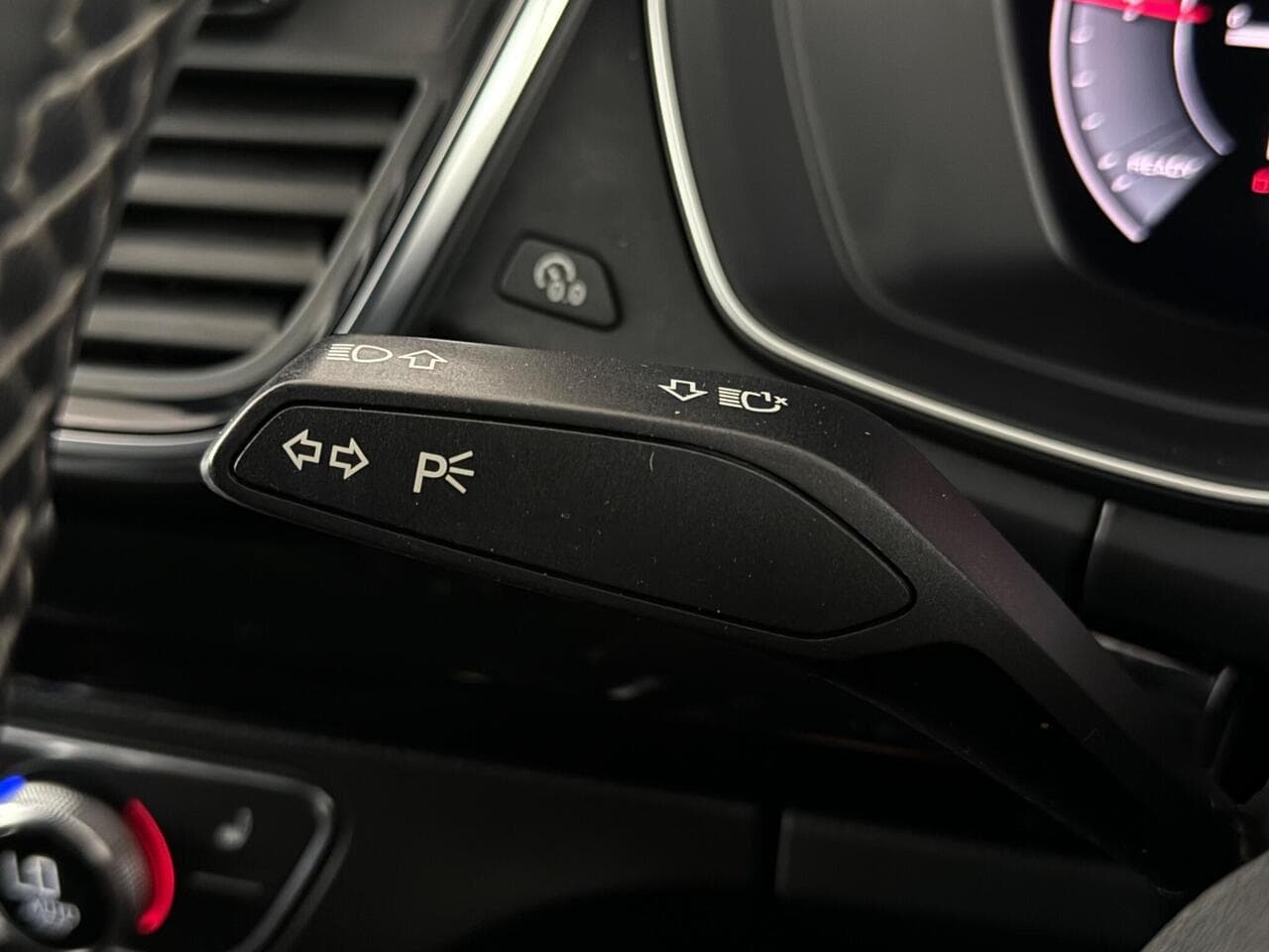 Audi Q5 thumbnail Misc Controls