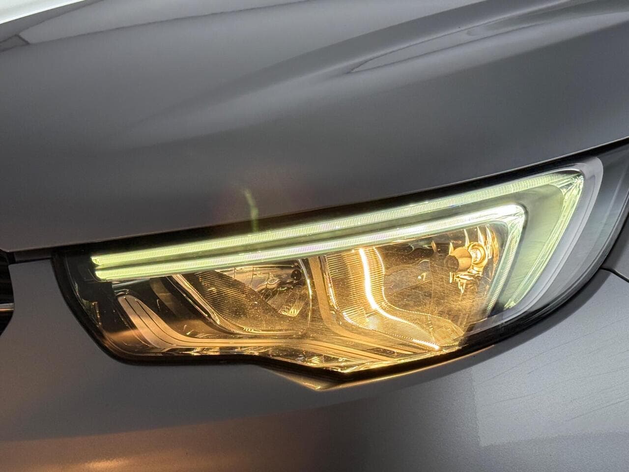 Vauxhall Grandland X thumbnail Lights Front