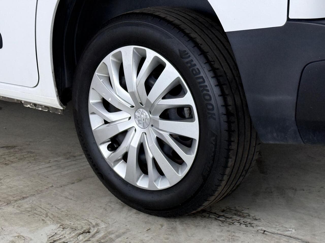 Peugeot Partner thumbnail Wheel