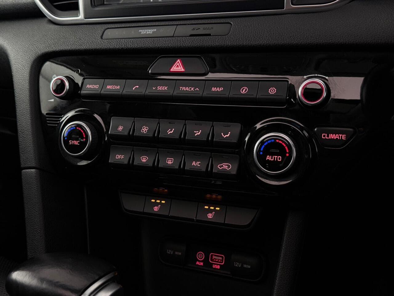 Kia Sportage thumbnail Infotainment System
