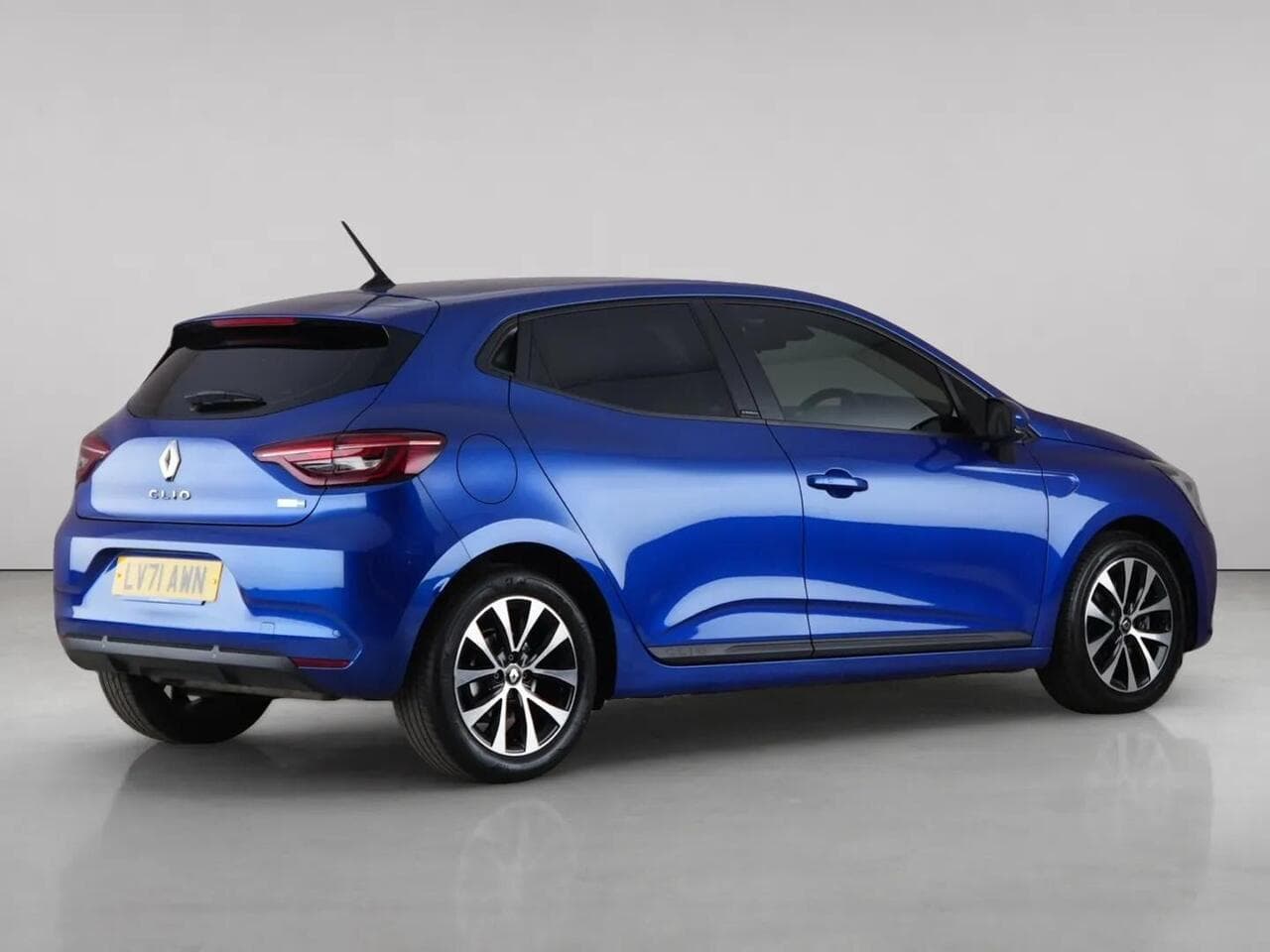 Renault Clio thumbnail Rear Right