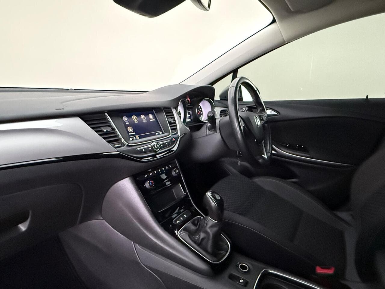 Vauxhall Astra thumbnail Interior Front