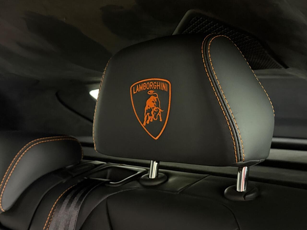 Lamborghini Urus thumbnail Image 88
