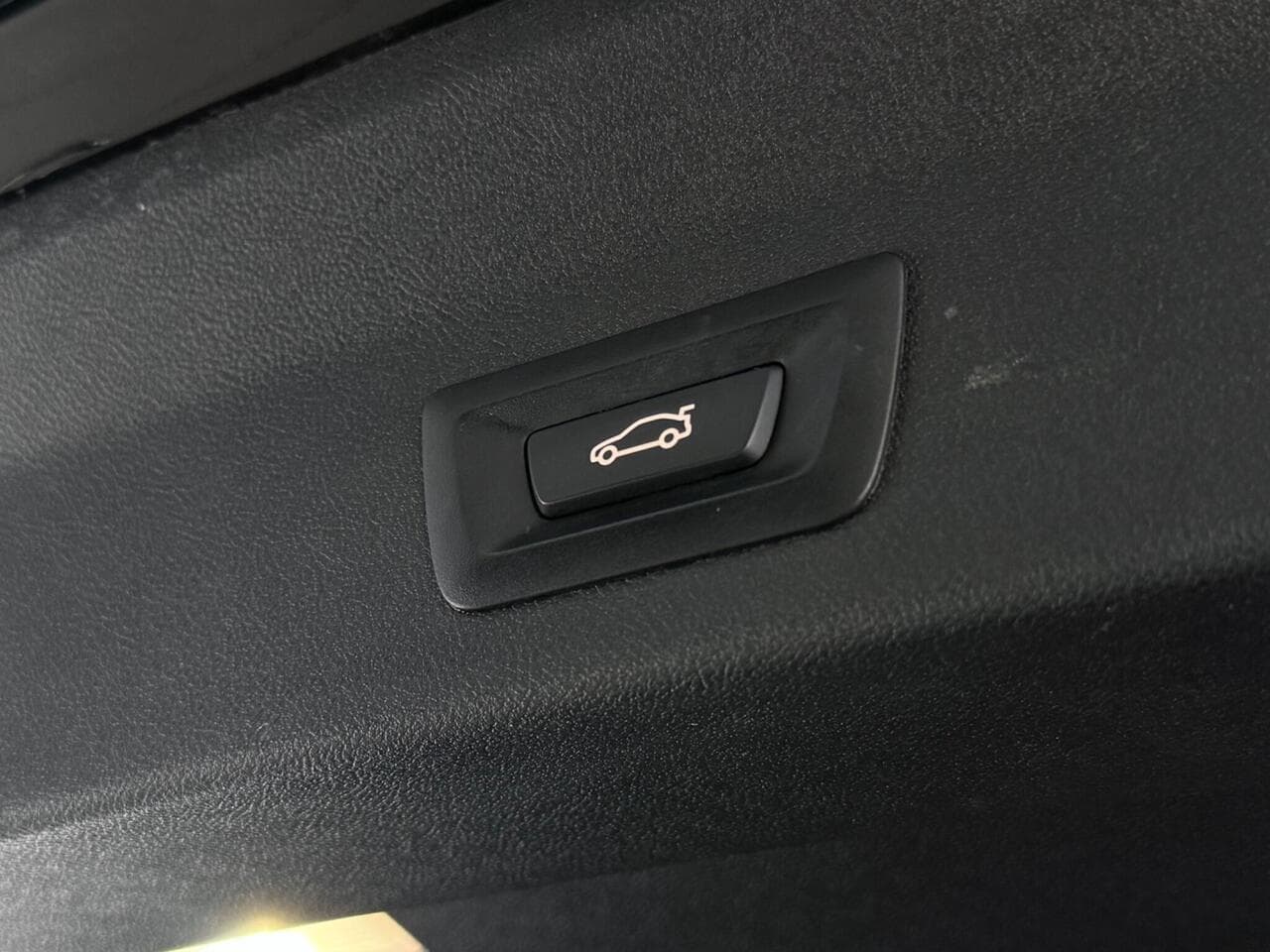 BMW X3 thumbnail Misc Controls