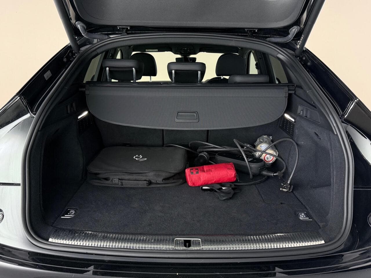 Audi Q5 thumbnail Boot