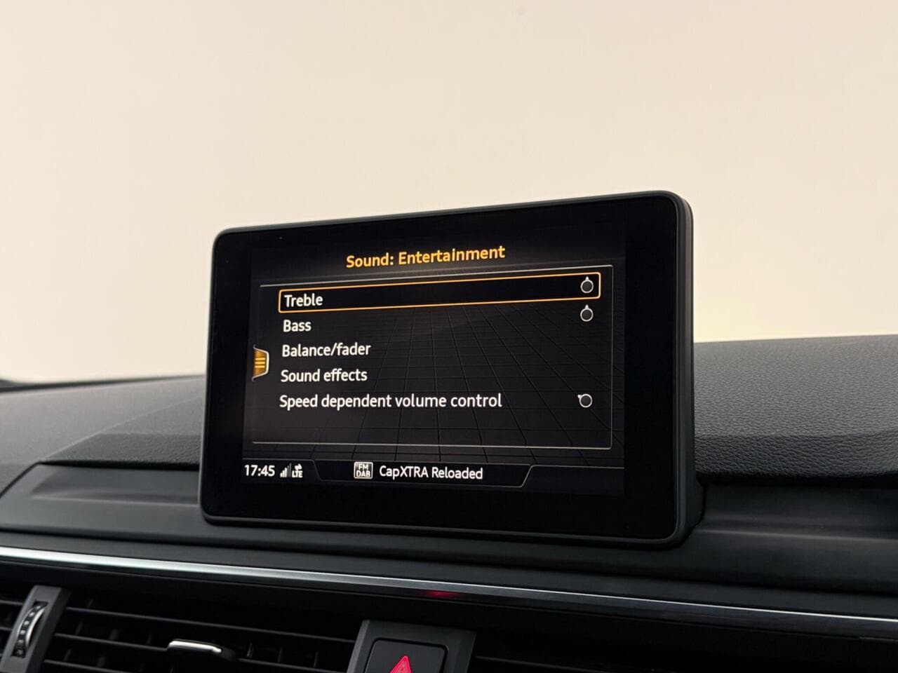 Audi A4 thumbnail Infotainment System