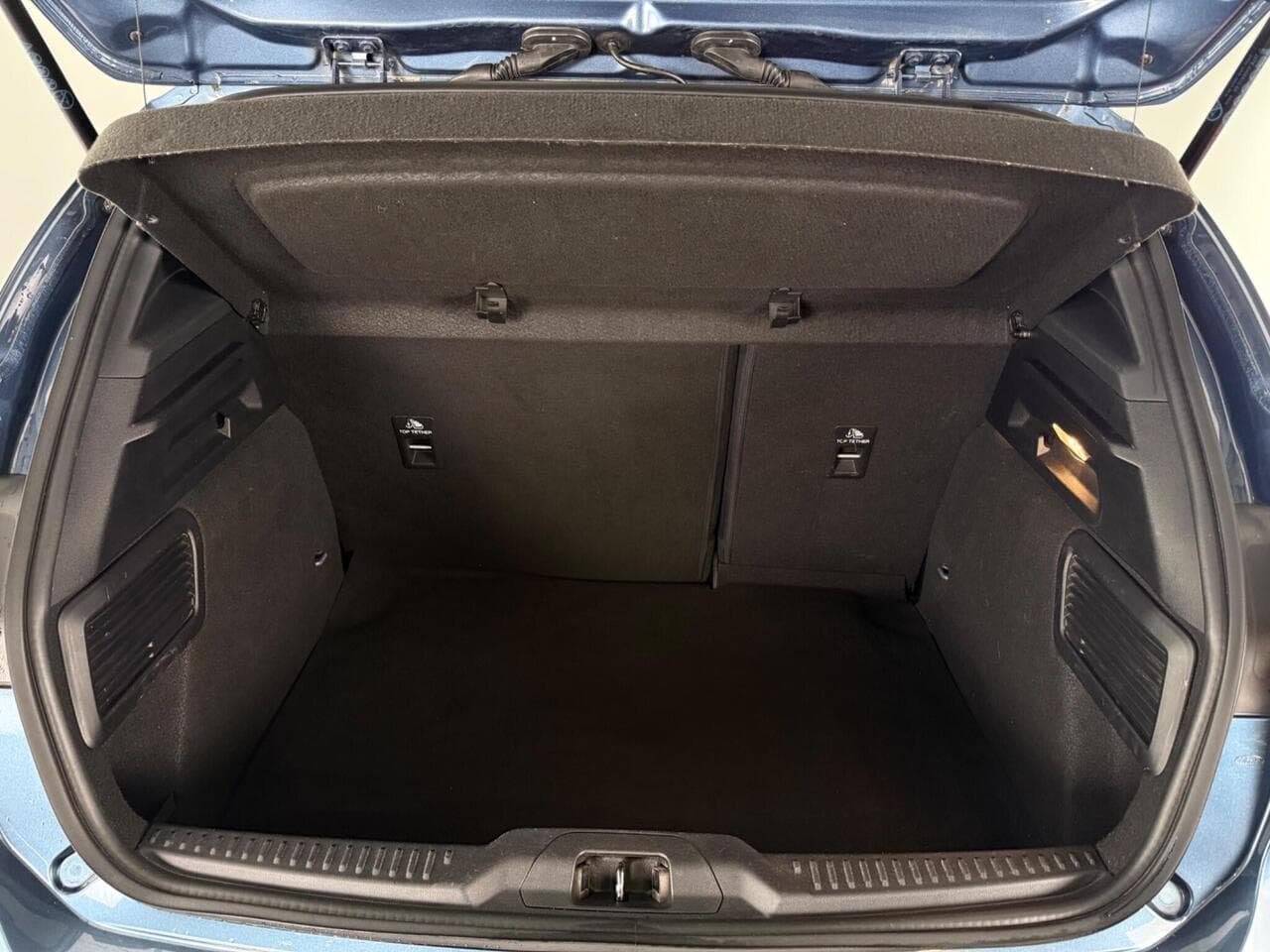 Ford Focus thumbnail Boot