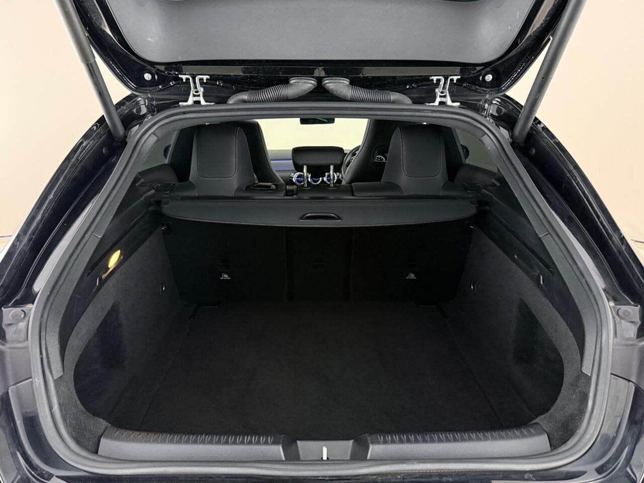 Mercedes-Benz CLA thumbnail Boot