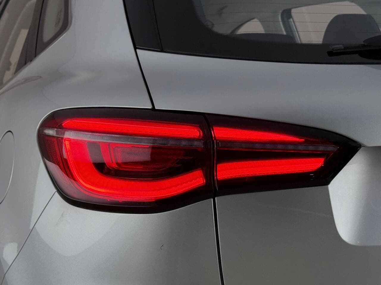 MG MG HS thumbnail Lights Rear