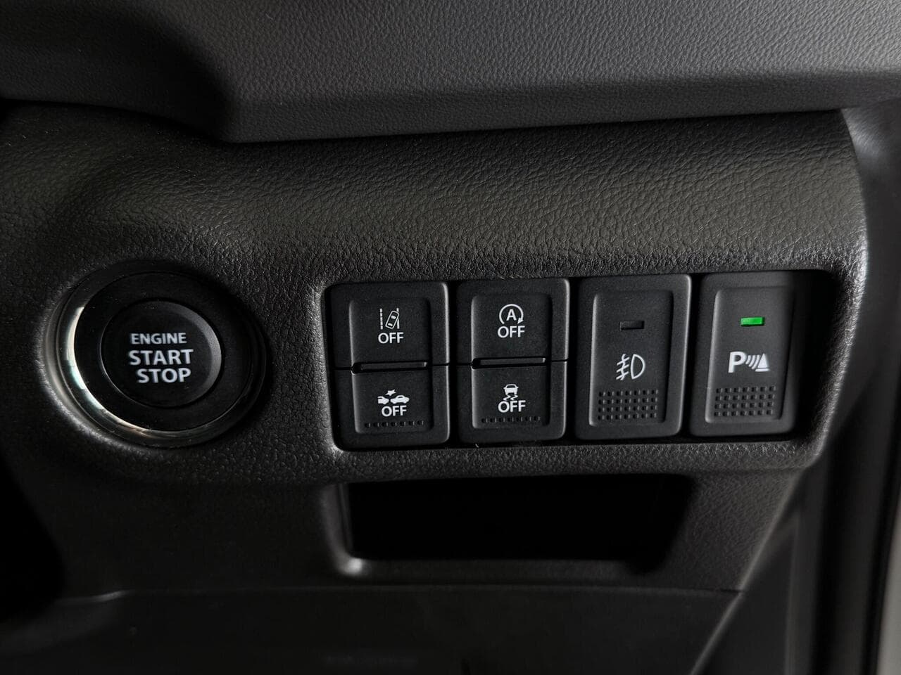 Suzuki S-Cross thumbnail Misc Controls