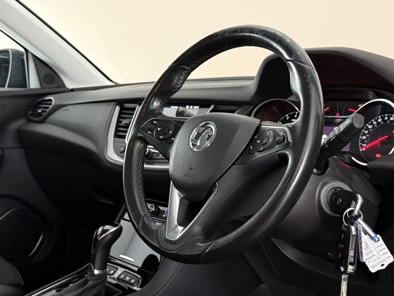 Vauxhall Grandland X thumbnail Interior Front