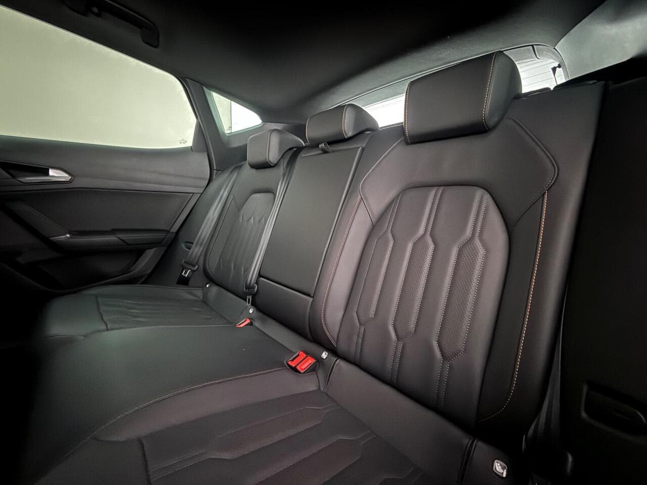 CUPRA Formentor thumbnail Seats Rear