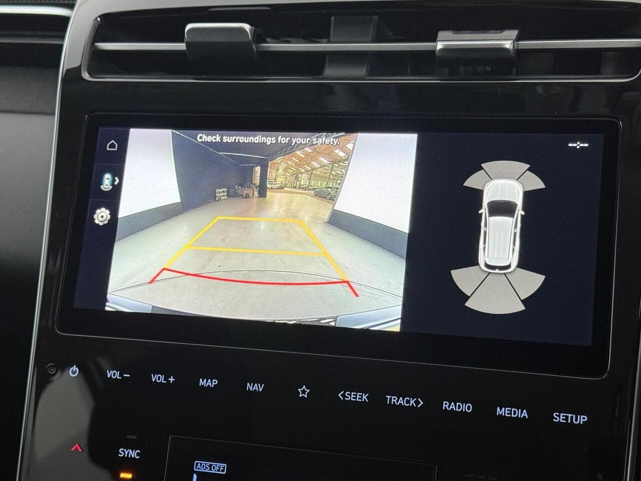 Hyundai TUCSON thumbnail Infotainment System