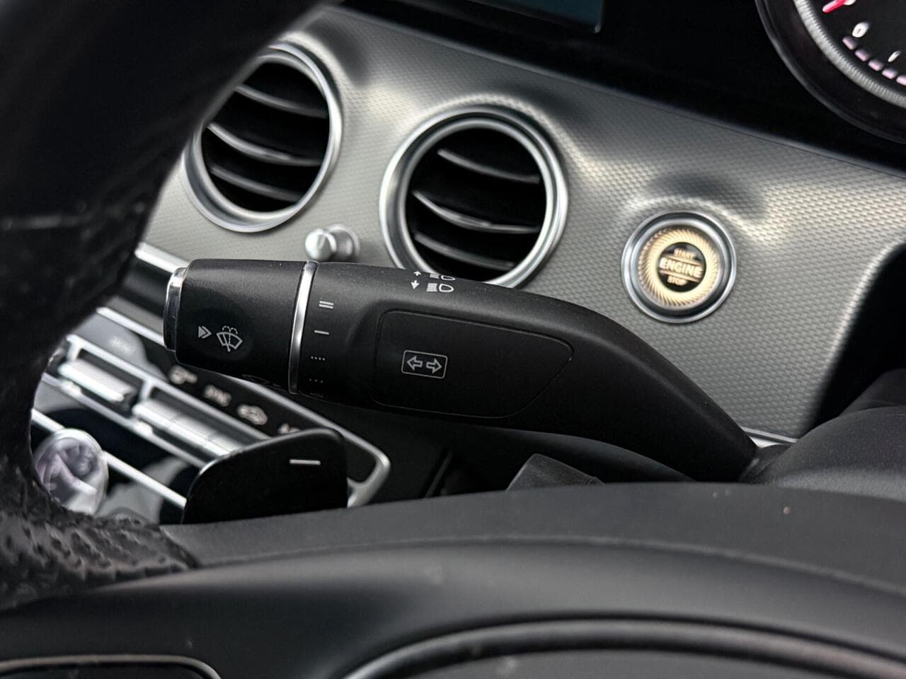 Mercedes-Benz E Class thumbnail Misc Controls