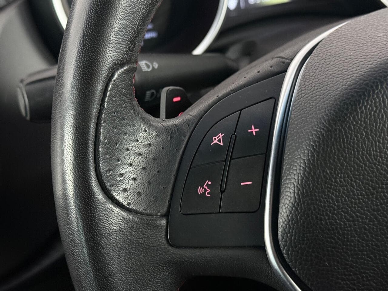 Alfa Romeo Giulietta thumbnail Misc Controls