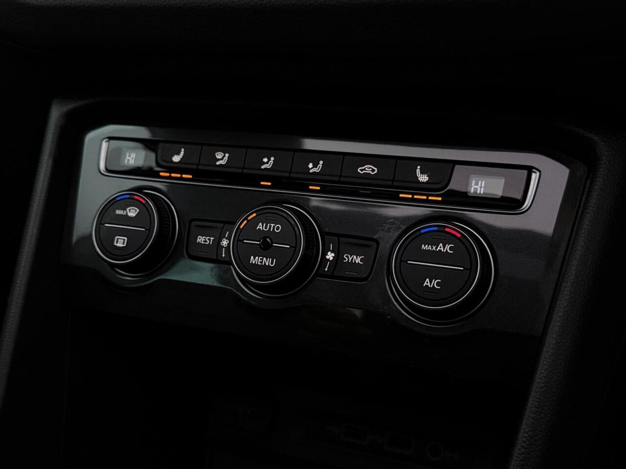 Volkswagen Tiguan thumbnail Misc Controls