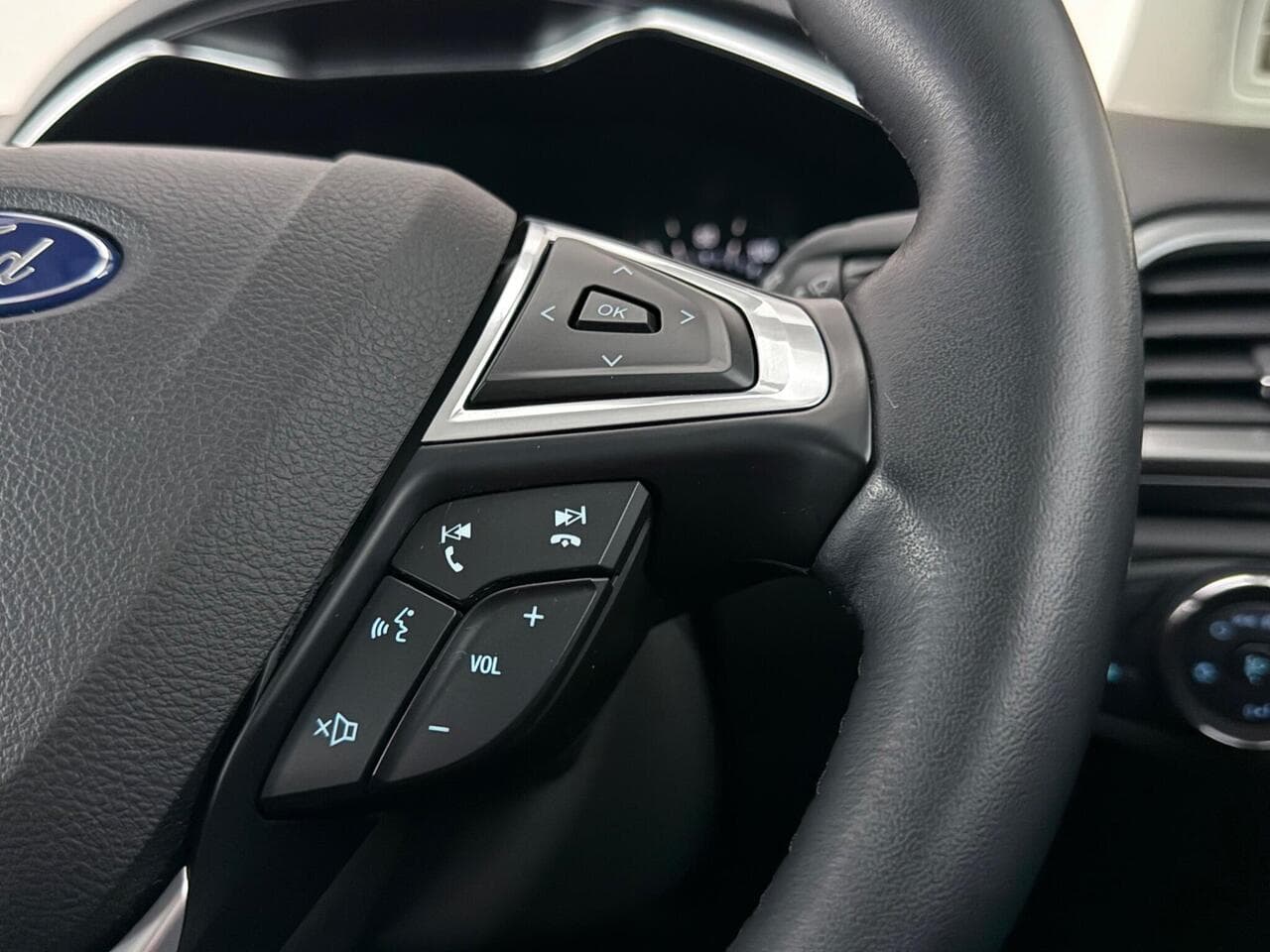 Ford Mondeo thumbnail Misc Controls