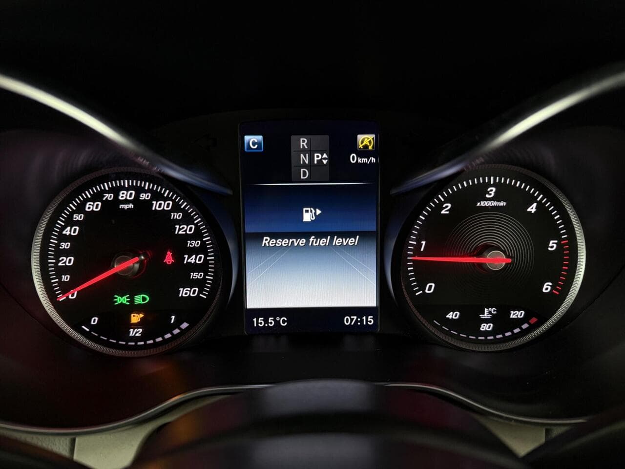 Mercedes-Benz C Class thumbnail Driver Instruments