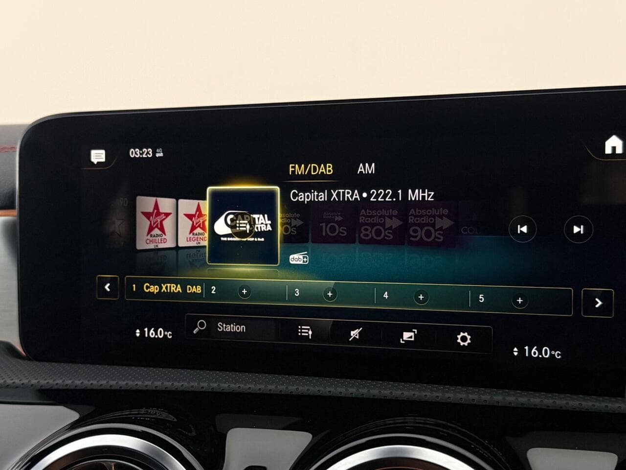 Mercedes-Benz CLA thumbnail Infotainment System