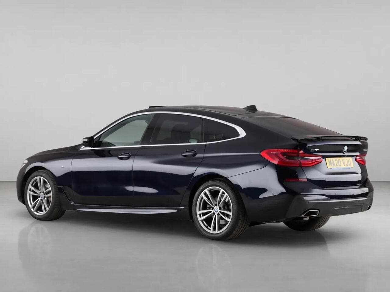 BMW 6 Series Gran Turismo thumbnail Rear Left