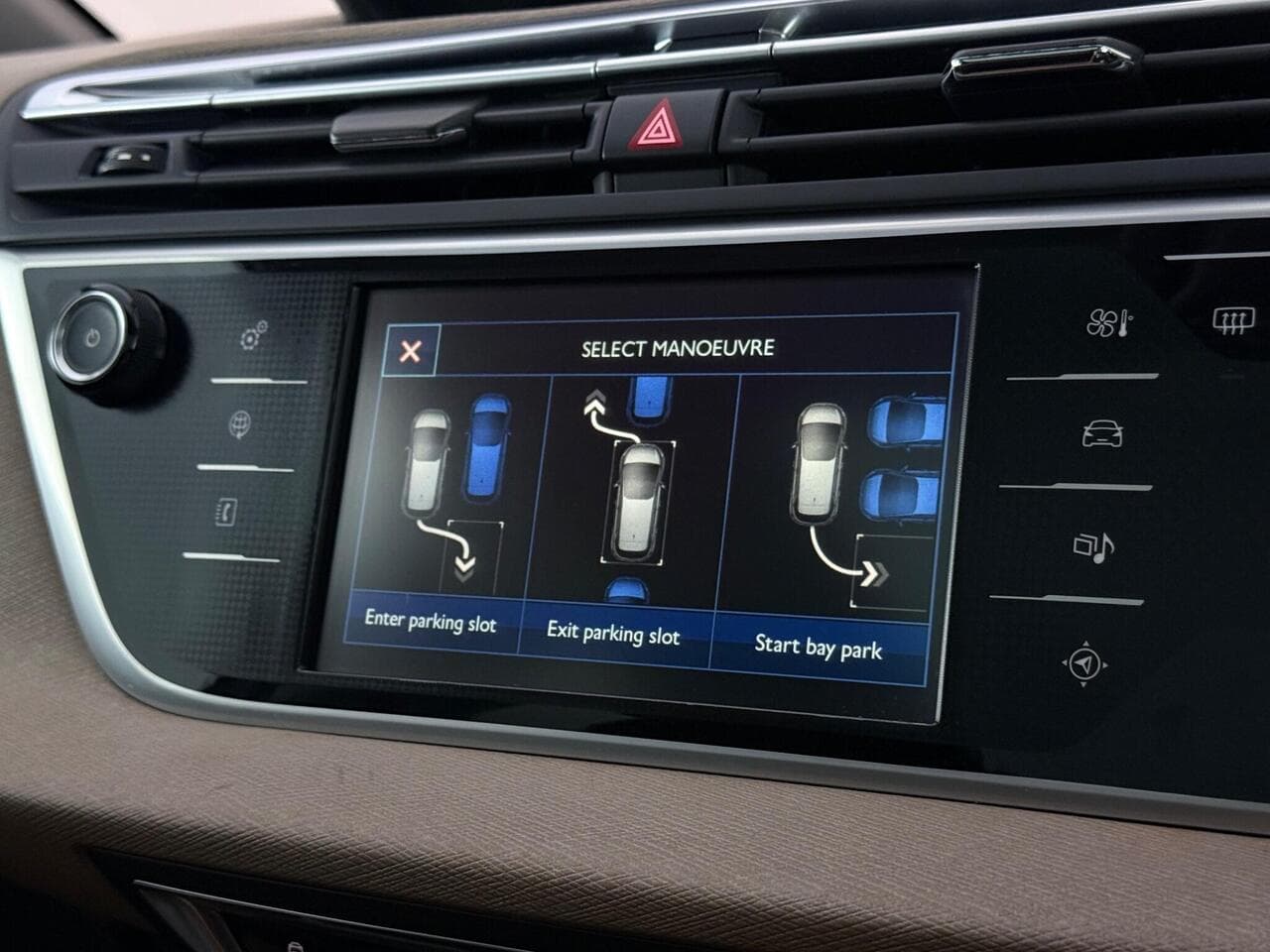 Citroen Grand C4 Picasso thumbnail Infotainment System