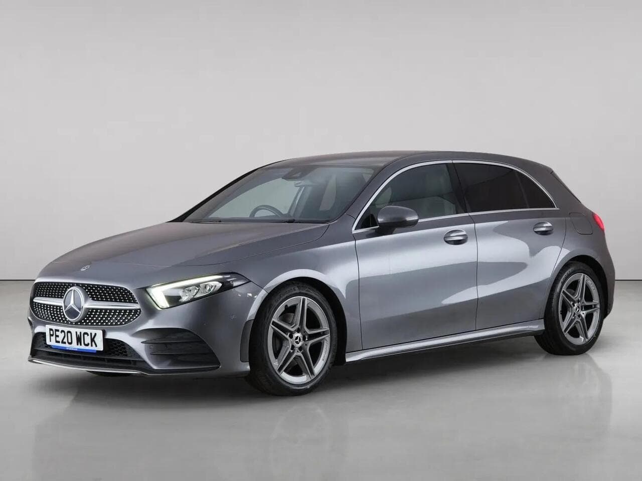 Mercedes-Benz A Class thumbnail Front Left