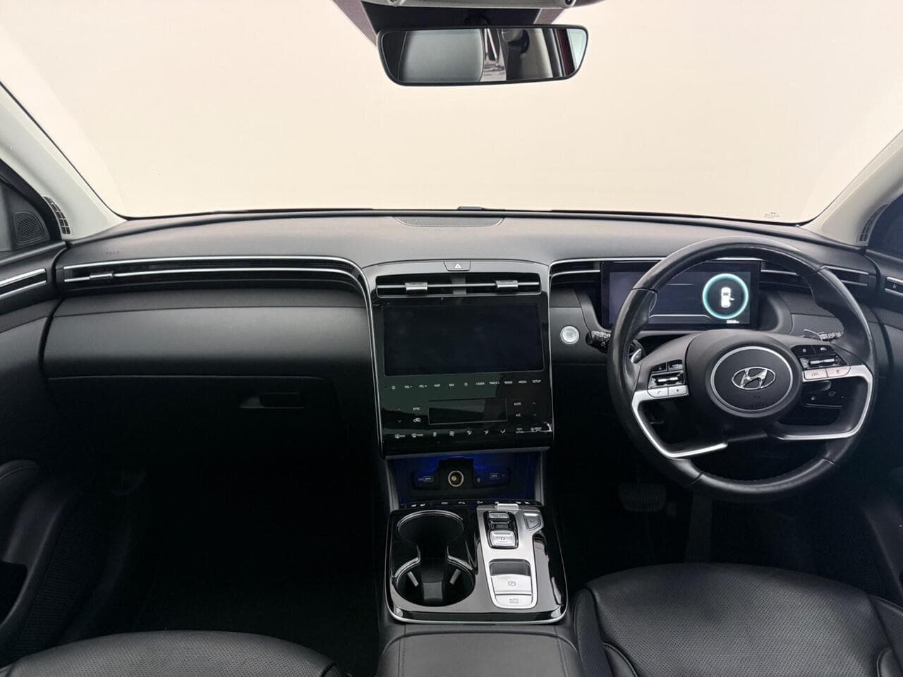 Hyundai TUCSON thumbnail Interior Front