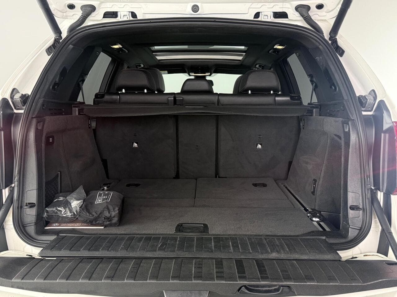BMW X5 thumbnail Boot