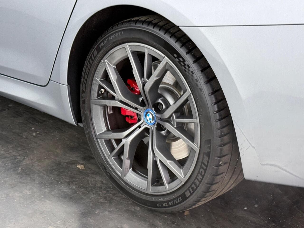 BMW 5 Series thumbnail Wheel