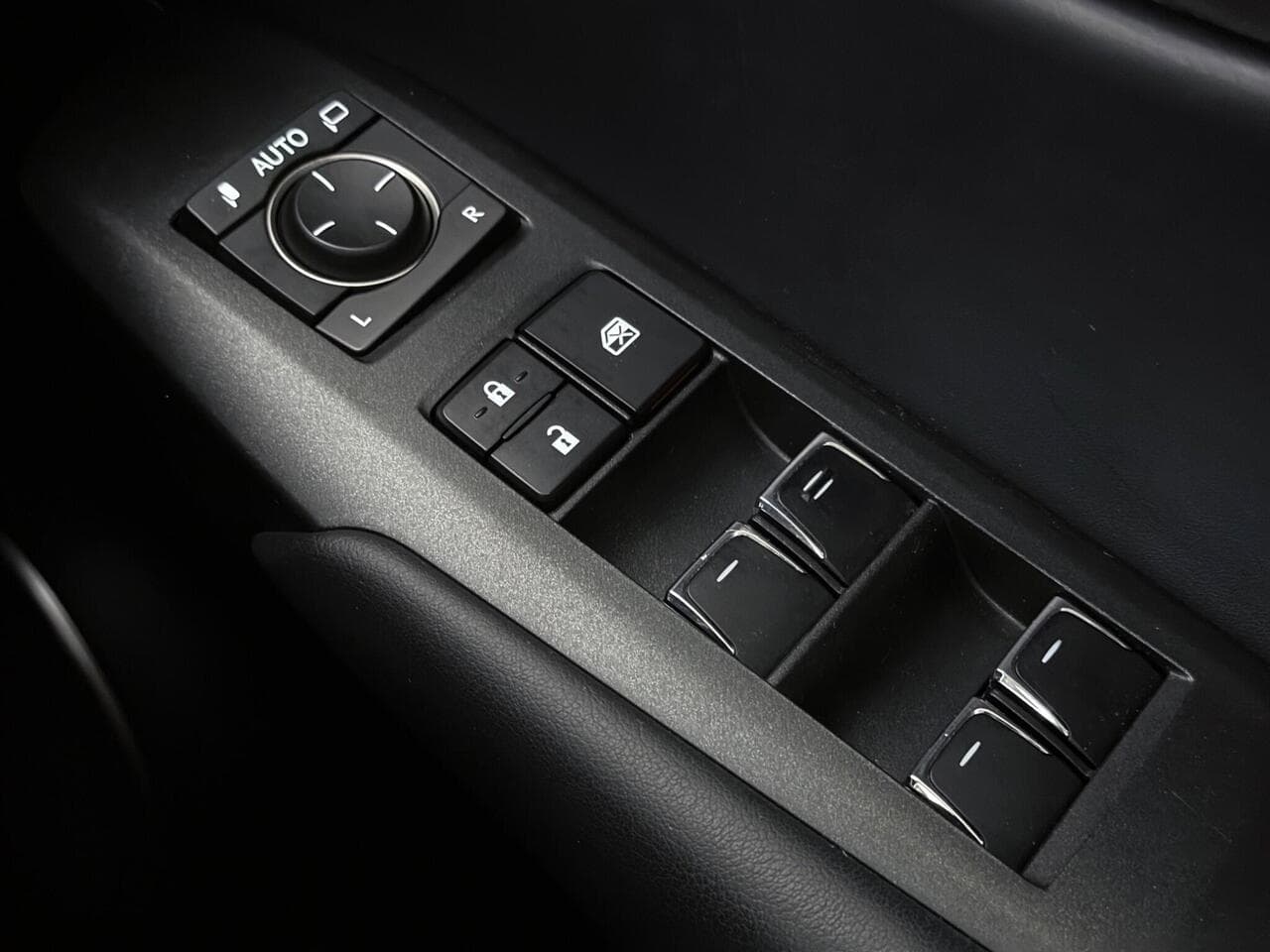 Lexus NX thumbnail Misc Controls