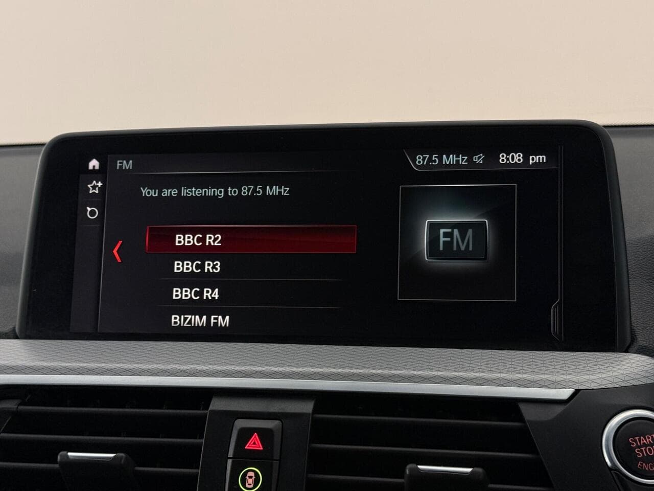 BMW X3 thumbnail Infotainment System