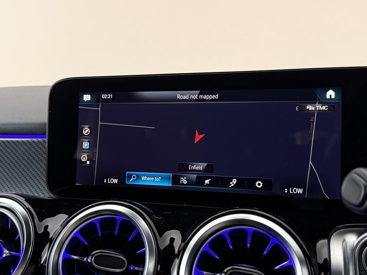 Mercedes-Benz GLB thumbnail Infotainment System