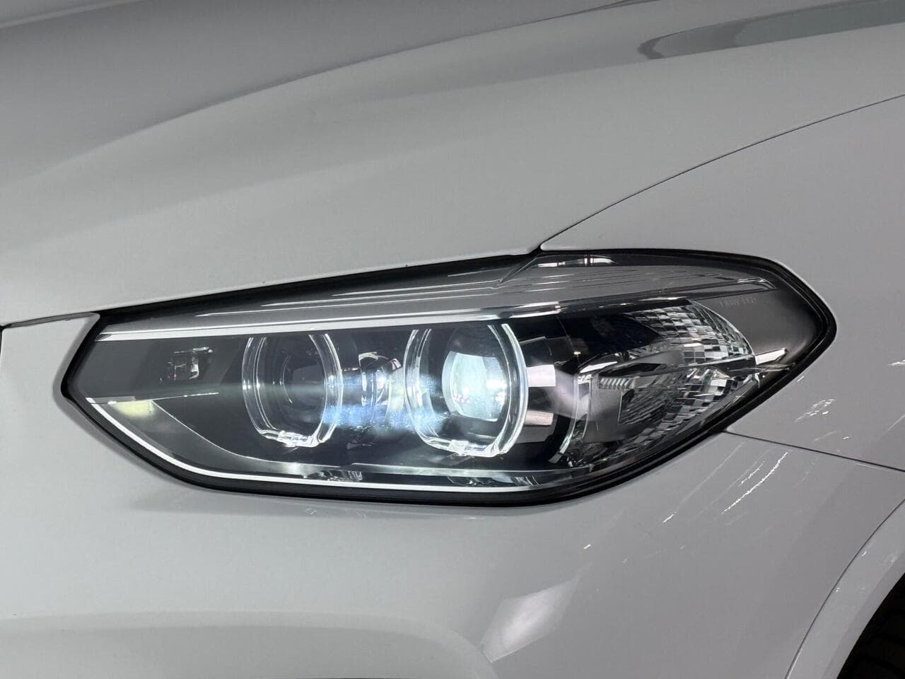 BMW X3 thumbnail Lights Front